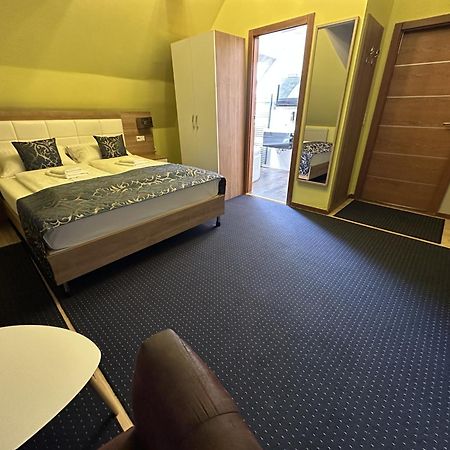 C&S Hotel Pinneberg Extérieur photo