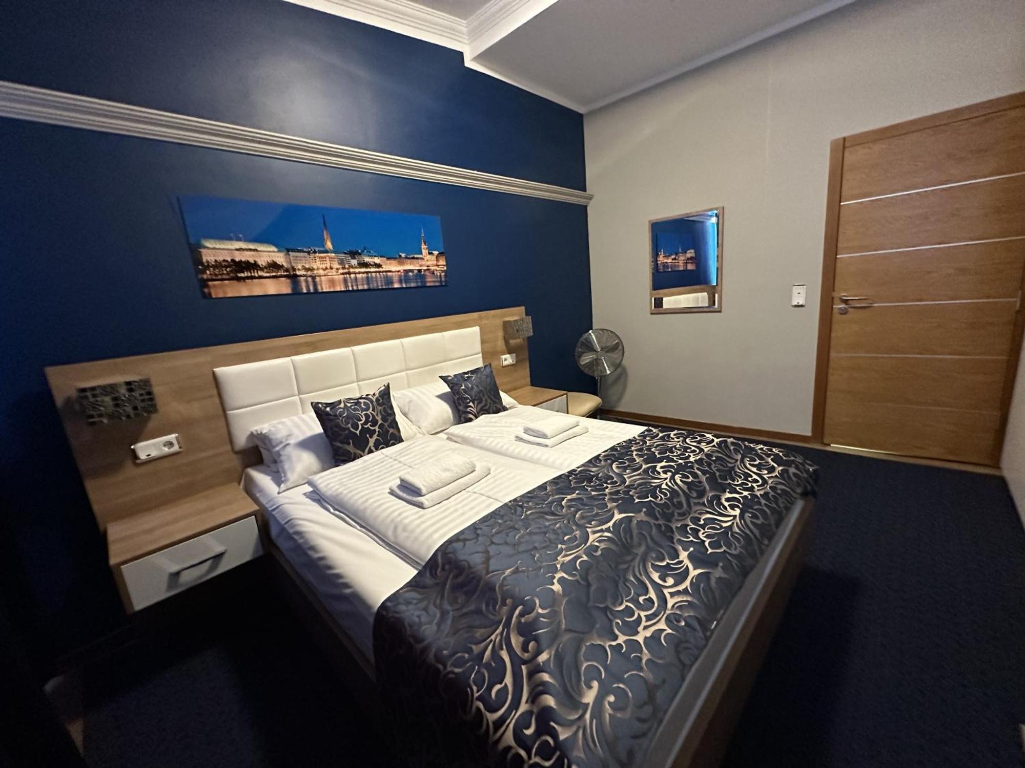 C&S Hotel Pinneberg Extérieur photo