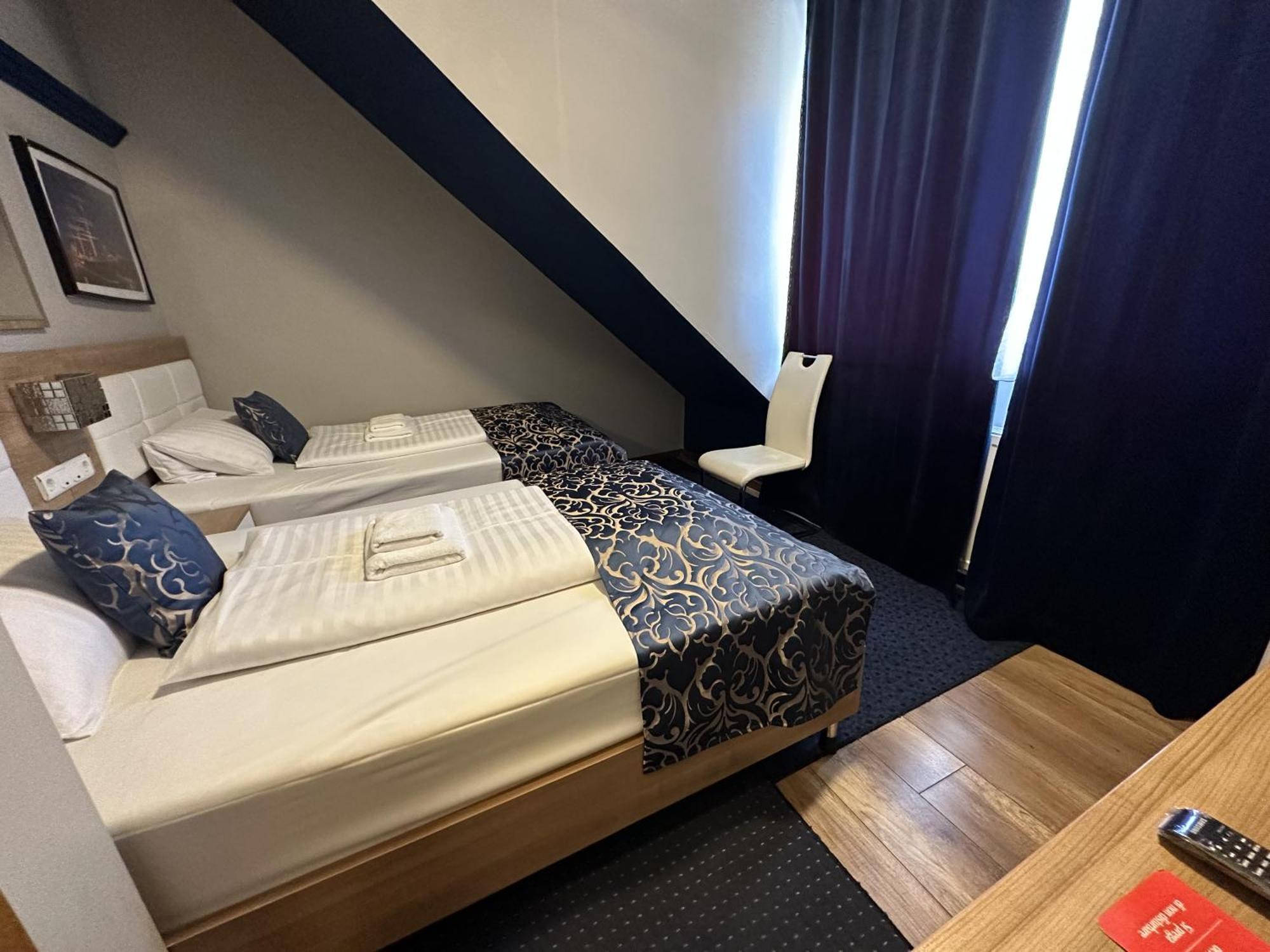 C&S Hotel Pinneberg Extérieur photo