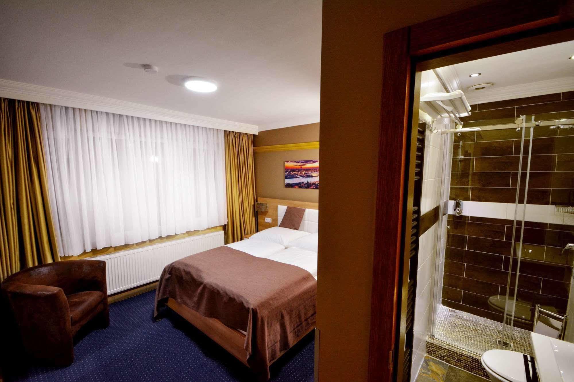 C&S Hotel Pinneberg Extérieur photo