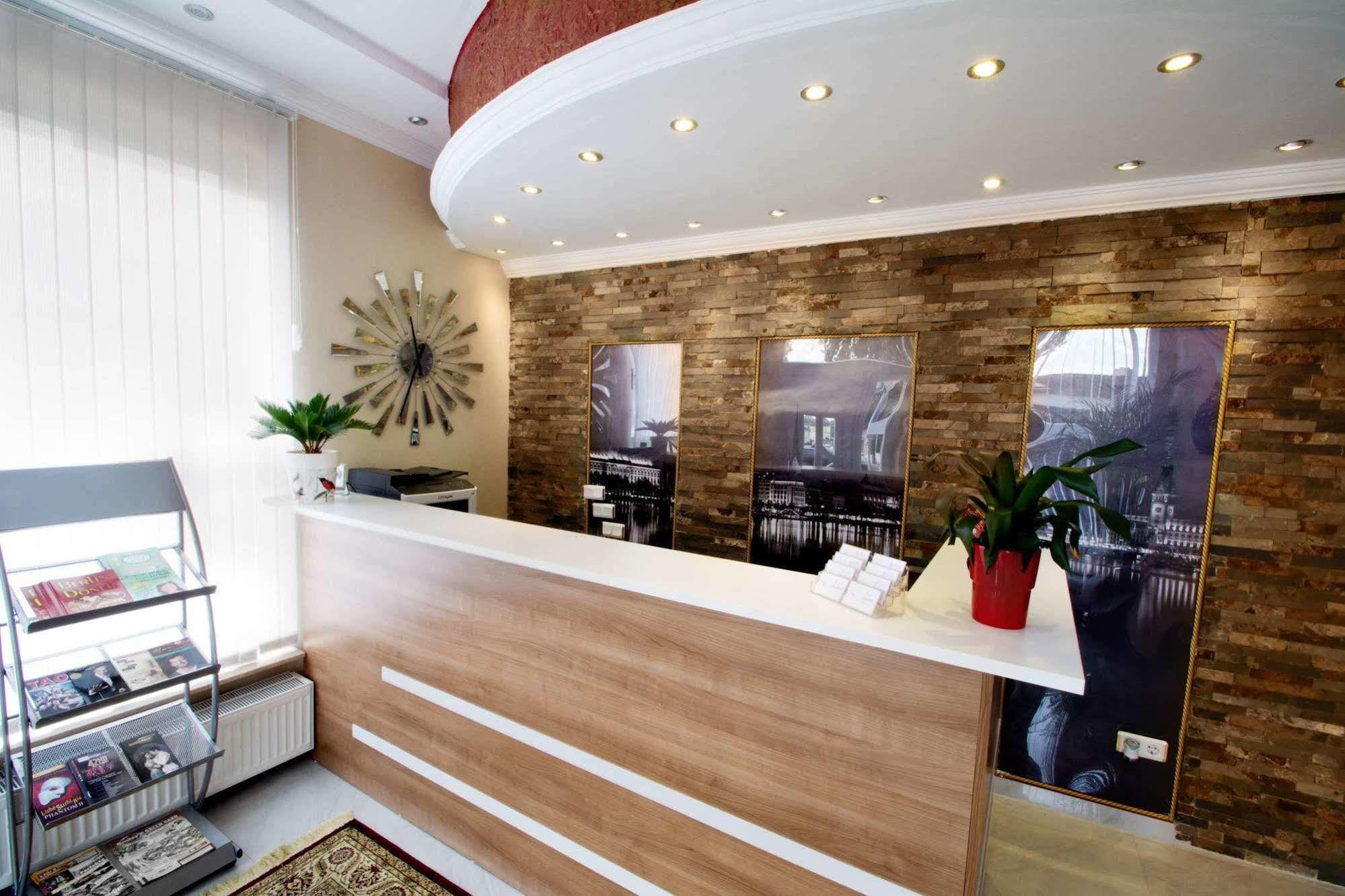 C&S Hotel Pinneberg Extérieur photo