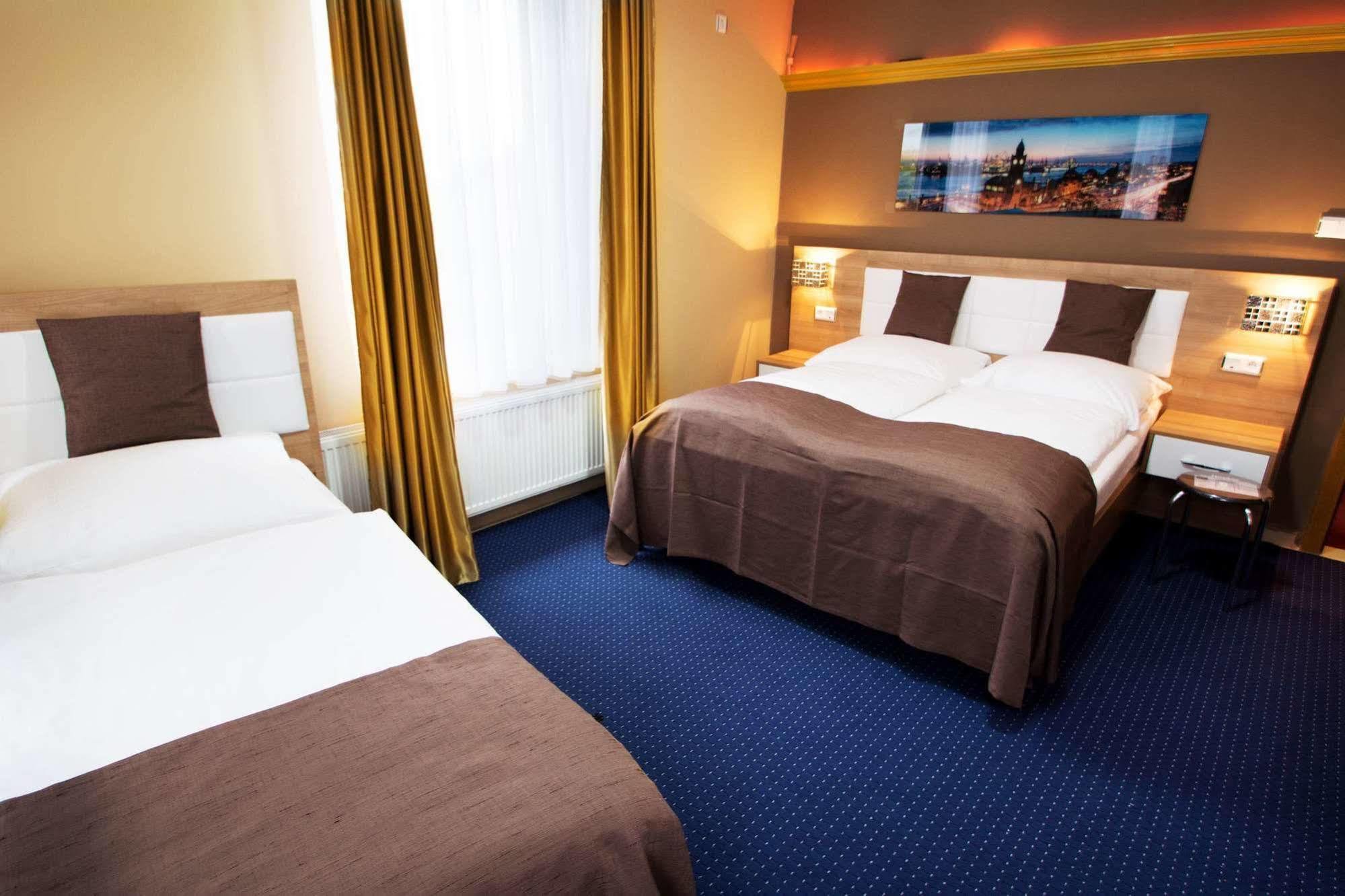C&S Hotel Pinneberg Extérieur photo